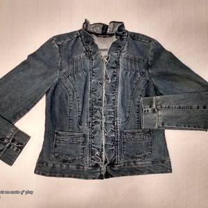 Jean jacket front and neck frill trim with full length zipper closure.